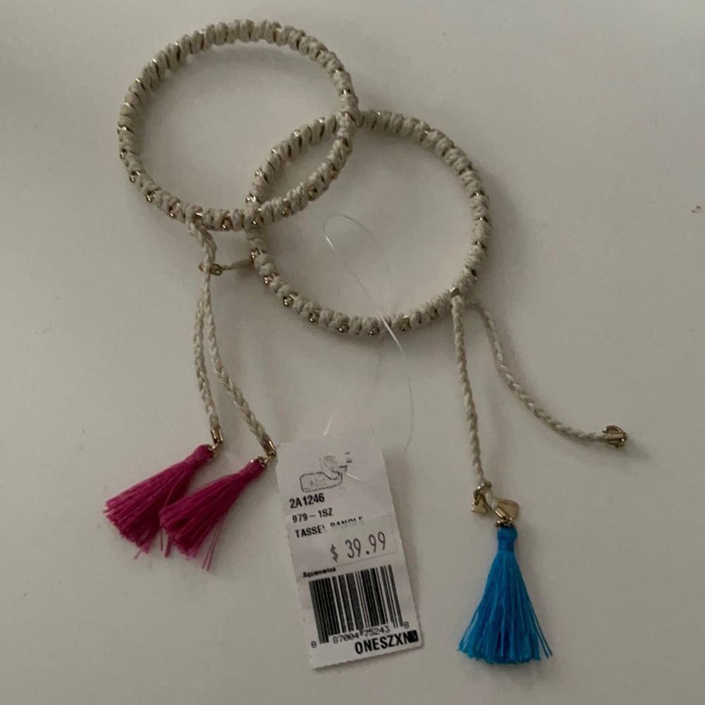 New- Vineyard Vines bracelets. One Size